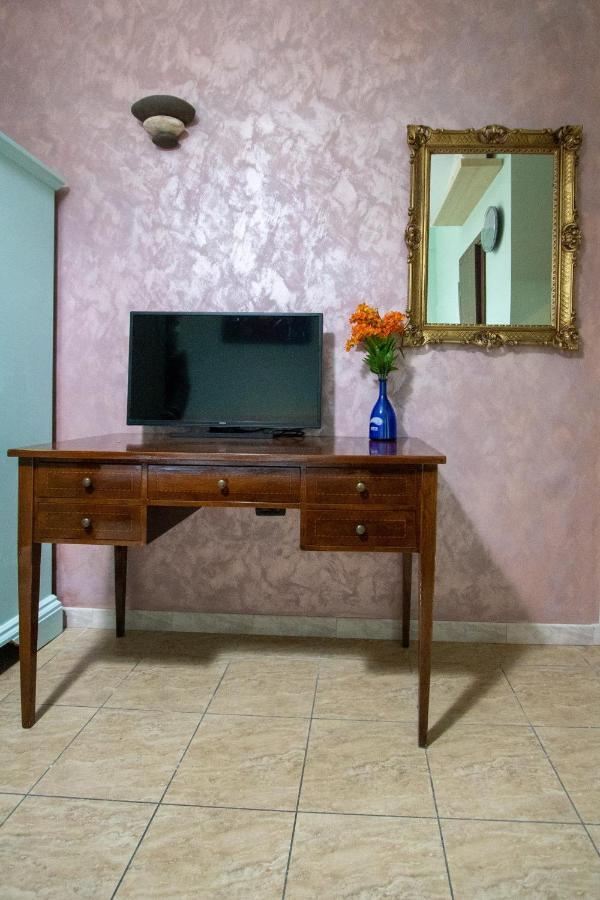 B&B Colorful Suite Yard Roma Exterior foto